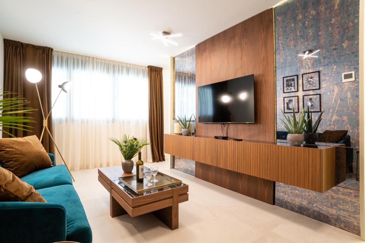 Appartamento Ez Luxury Living Rovigno Esterno foto