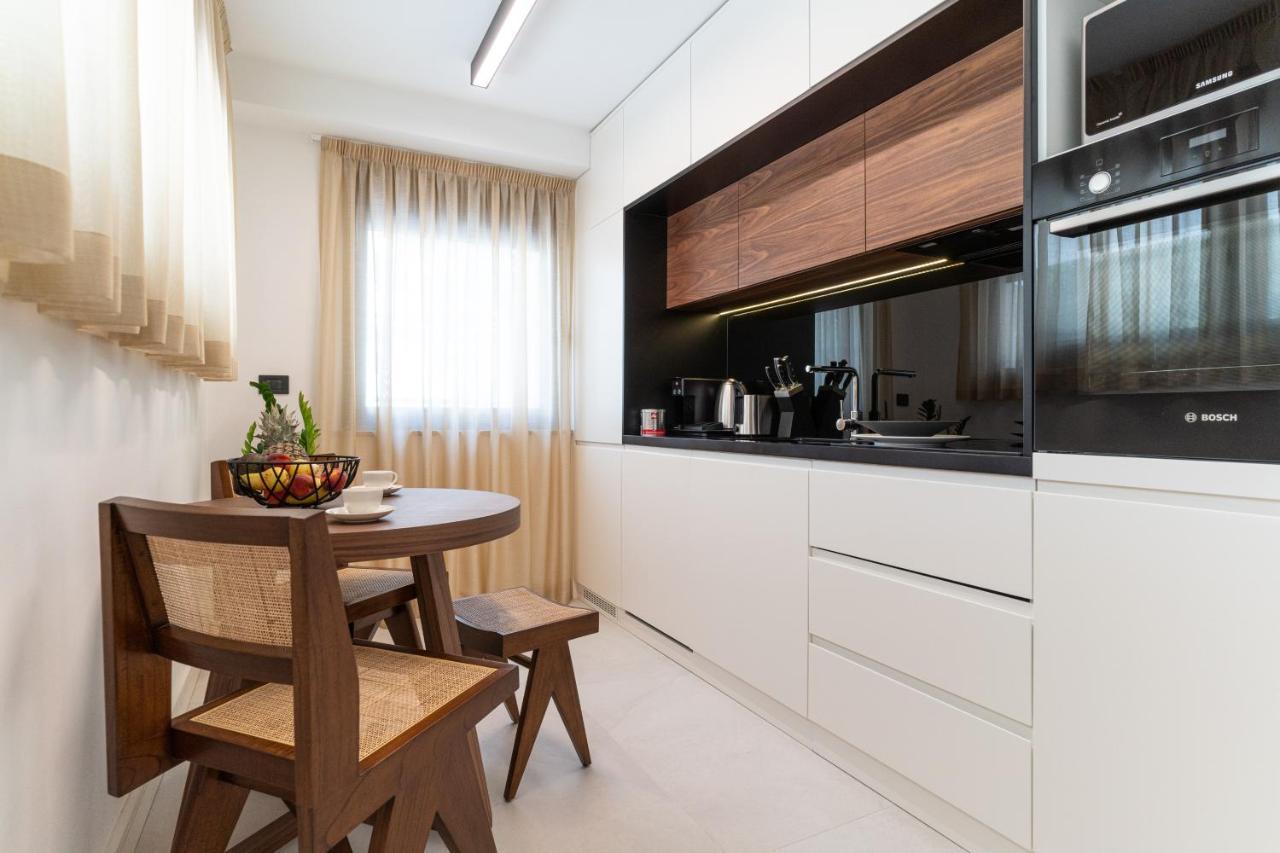 Appartamento Ez Luxury Living Rovigno Esterno foto